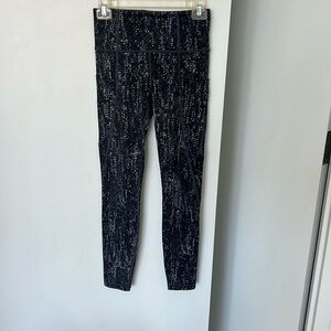 Athleta size xs patterned leggings